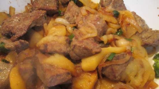 Chicken liver with apples and bell pepper