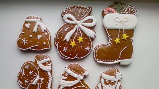 We decorate gingerbread cookies, cookies