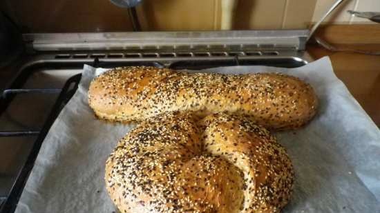 Brood met zaden gebaseerd op de motieven van R. Bertine op deeg