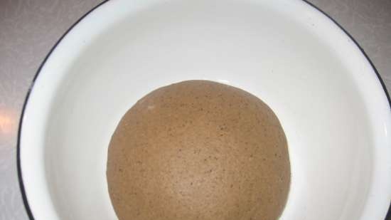 Rye-wheat custard bread with liquid yeast