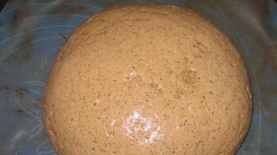 Rye-wheat custard bread with liquid yeast