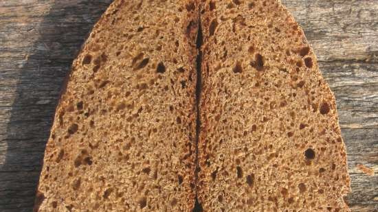 Rye-wheat custard bread with liquid yeast