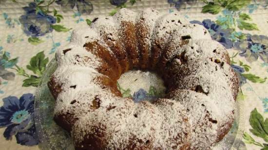 Marzipan cake with apples and nuts