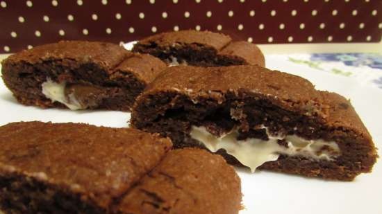 Galletas de café con crema bicolor de chocolate y nueces