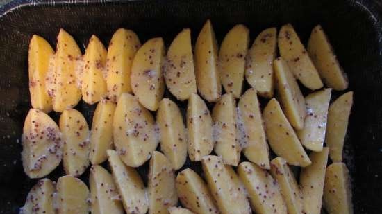 Patatas al horno en adobo de kéfir y mostaza