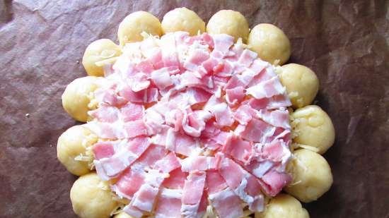 Choux Pie cu brânză și bacon