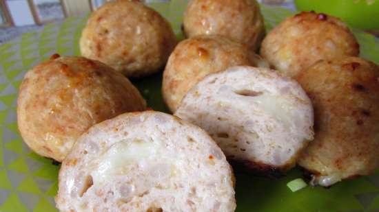 Chicken-rice-cheese balls with mozzarella (in the form for making balls)