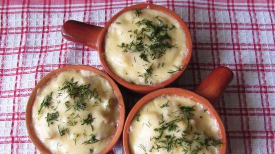 Raíz de apio al horno en una salsa cremosa