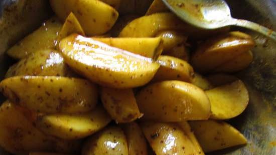 Golden potatoes baked in a bouquet of spices