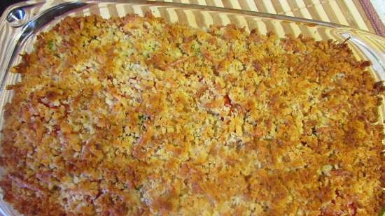 Zucchini-tomato casserole with cheese and bread crumbs