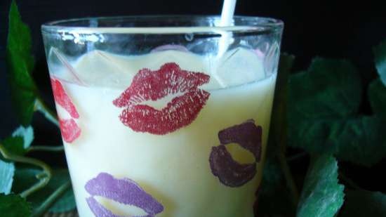 Cocktail Coconut Kiss