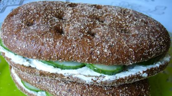 Sandwich with fresh cucumbers