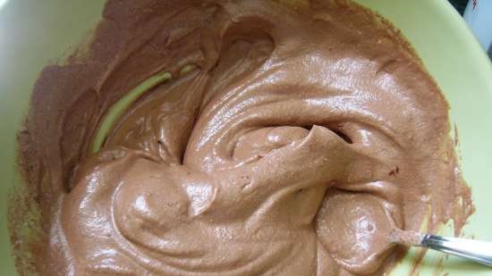 Mousse di banana al cioccolato con ciliegie