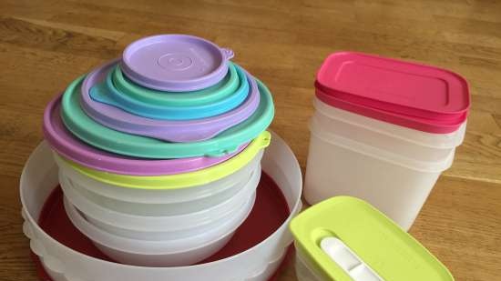 Plastic dishes Tupperware - reviews