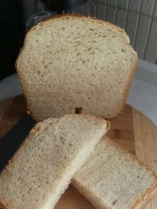 Pane italiano in una macchina per il pane