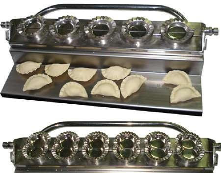 Dumplings and dumplings mold