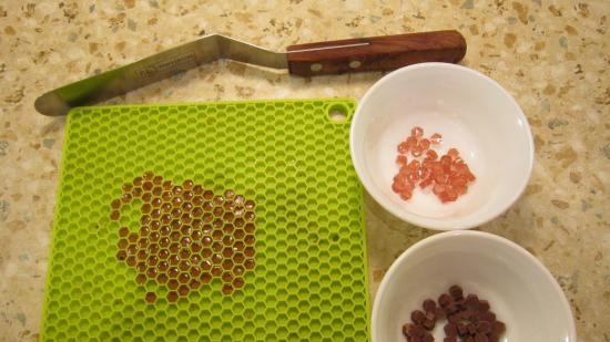 Preparazione di polpette e non solo in stampi da ghiaccio in silicone