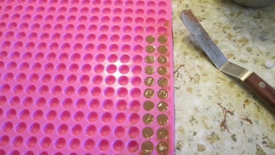 Preparazione di polpette e non solo in stampi da ghiaccio in silicone