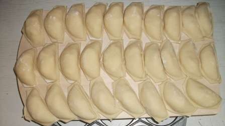 Dumplings and dumplings mold