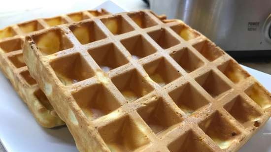 Waffle maker, hazelnut