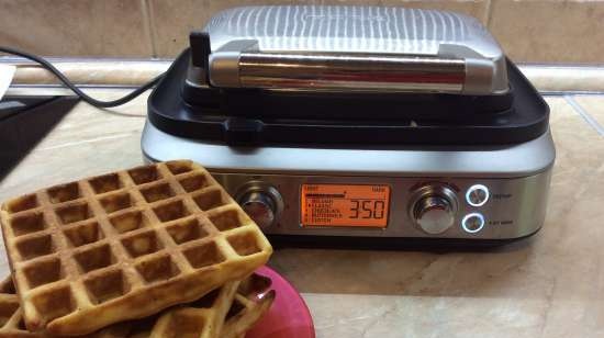 Waffle maker, hazelnut