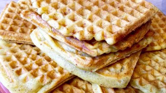 Waffles magros con almendras (Steba PG 4.4 a la plancha)