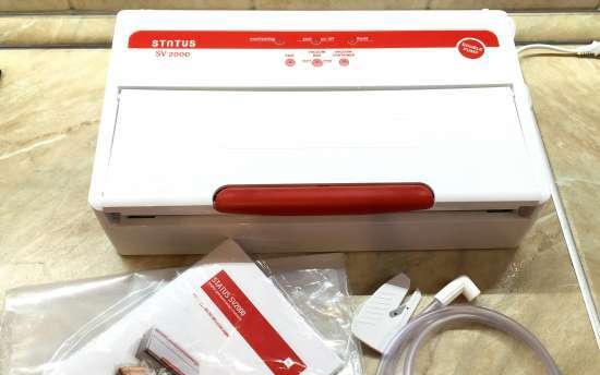 Vacuum packing machine