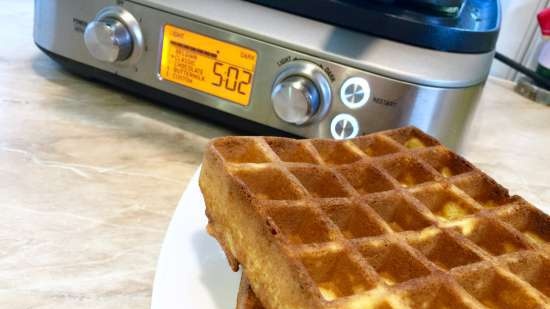 Waffle maker, hazelnut