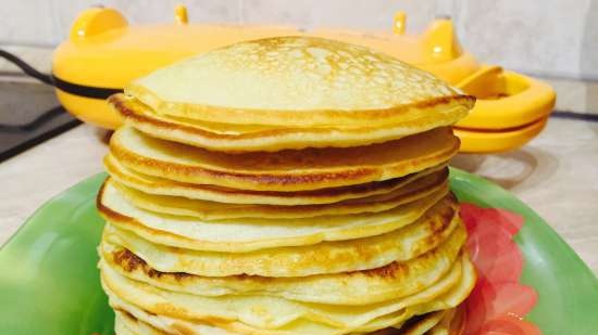 Pancakes con acqua minerale nel latte (Pancake maker Steba CR35)