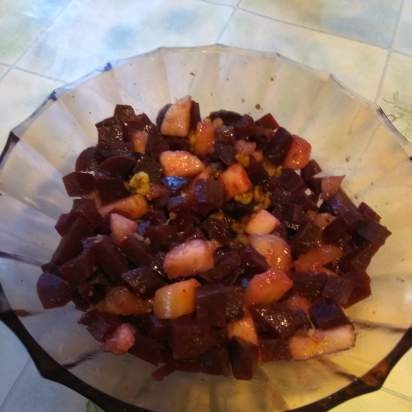 Sariwang beet salad