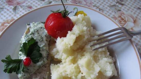 Cod fillet na may mga cherry na kamatis at linga