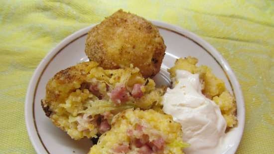 Croqueta de polenta rellena de puerros y corvejón de jamón