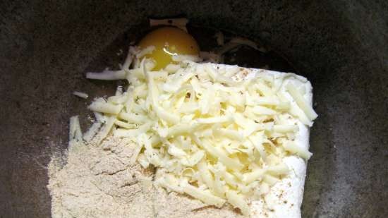 Curd dumplings with spinach (Strozzapreti (gnocchi verdi)