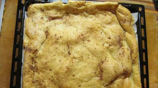 Almoishavena sweet and cheese flatbread (Almoixаvena Moixаvena)