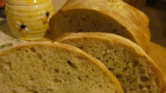 Gammelt Como-brød (Pane di Como Antico) i ovnen