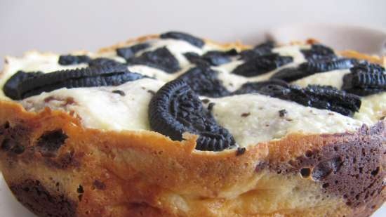 Brownie-cheesecake met Oreo-koekjes in Brand 701 multicooker