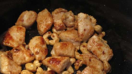 Chicken fillet with cashews in a multicooker Brand 701