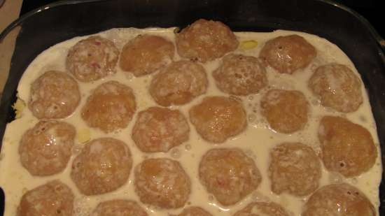 Meatballs with cheese crust