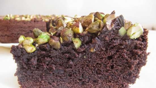 Brownie con pistacchi in un multicooker Brand 701