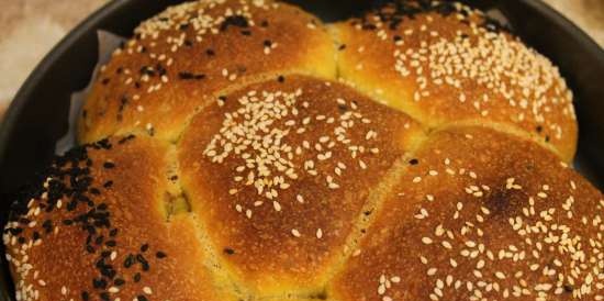 Sesame milk buns with pumpkin and apple with liquid yeast