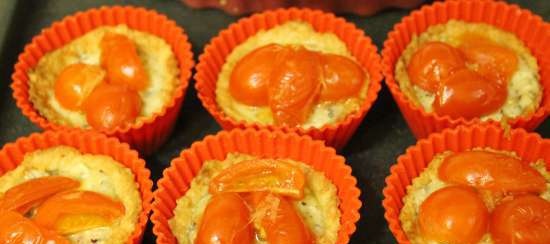 Tartlets with goat cheese and tomato confit