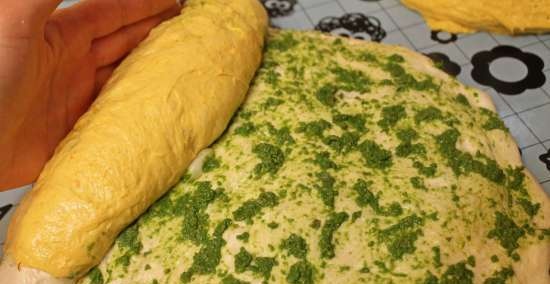 Pâine de grâu mare (cu drojdie lichidă) cu pesto de usturoi sălbatic