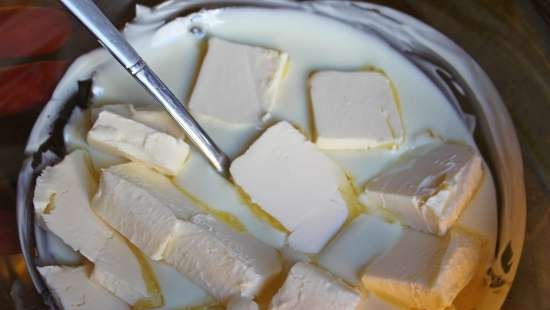 Torta al pistacchio e lamponi a strati verticali