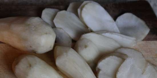 Patatas at repolyo ng casserole kasama ang Jerusalem artichoke