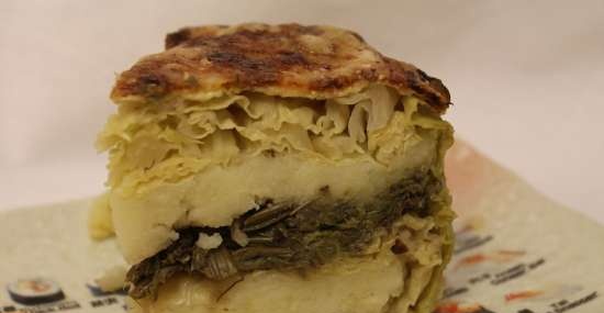 Savoy cabbage casserole with potato-fern filling