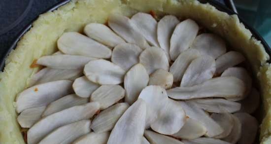 Potato and cabbage casserole with Jerusalem artichoke