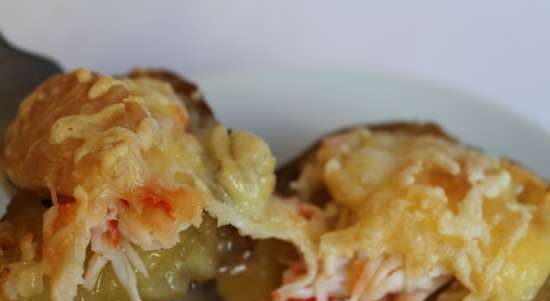 Pear baked with crab and cheese