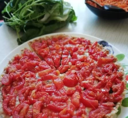 Tartlets with goat cheese and tomato confit