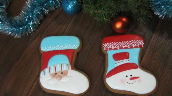 We decorate gingerbread cookies, cookies