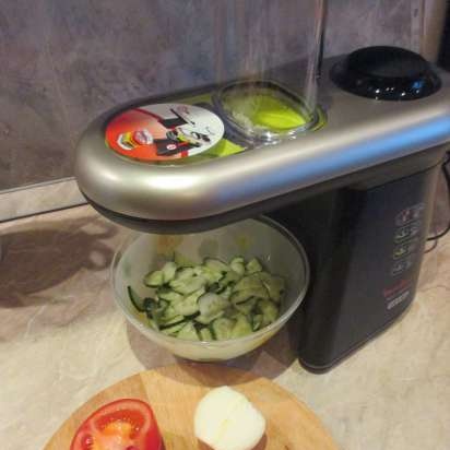 Electric vegetable cutter